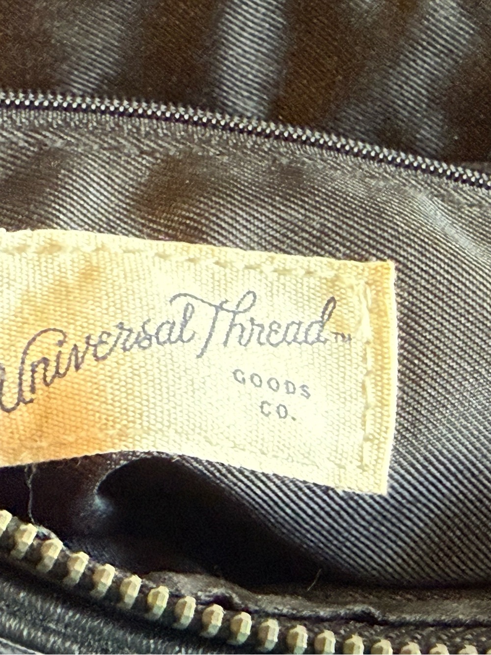 Universal Thread zippered Black Leather crossbody bag with canvas strap - Picture 3 of 8